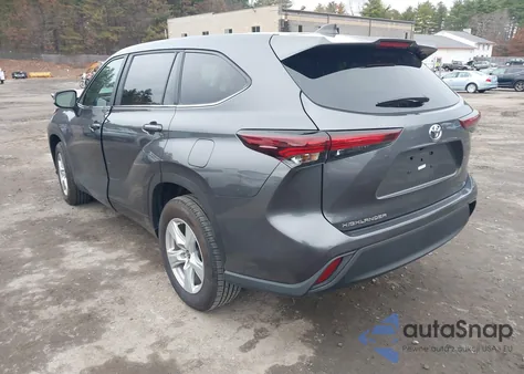 2025 Toyota Highlander Le из США, поврежденный, VIN 5TDKDRAH1SS551429